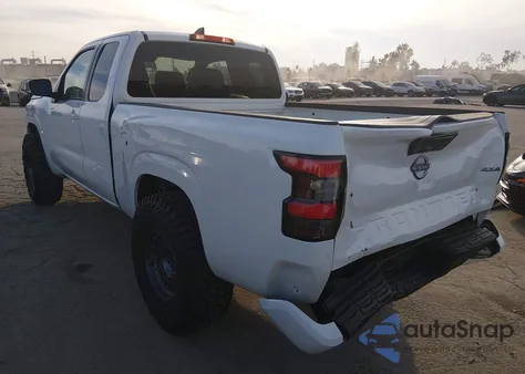 2025 Nissan Frontier King Cab Sv 4X4 z USA, uszkodzony, nr VIN 1N6ED1CM6SN613855